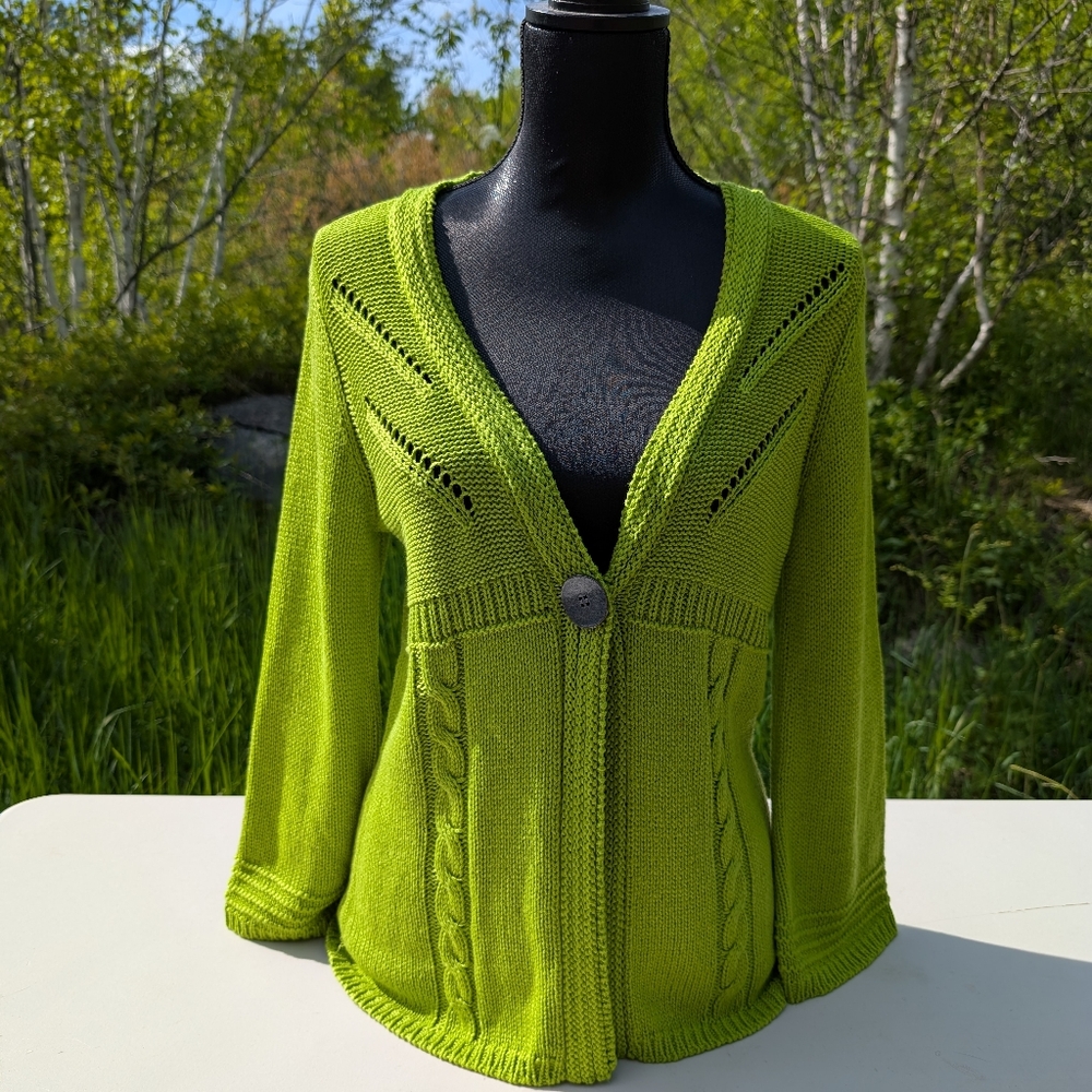NORTHERN REFLECTIONS GREEN KNIT SWEATER